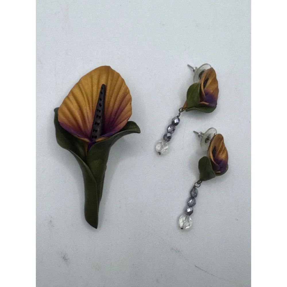 Handcrafted Calla Lily Floral Brooch and Drop Earrings Jewelry Set Purple Gold